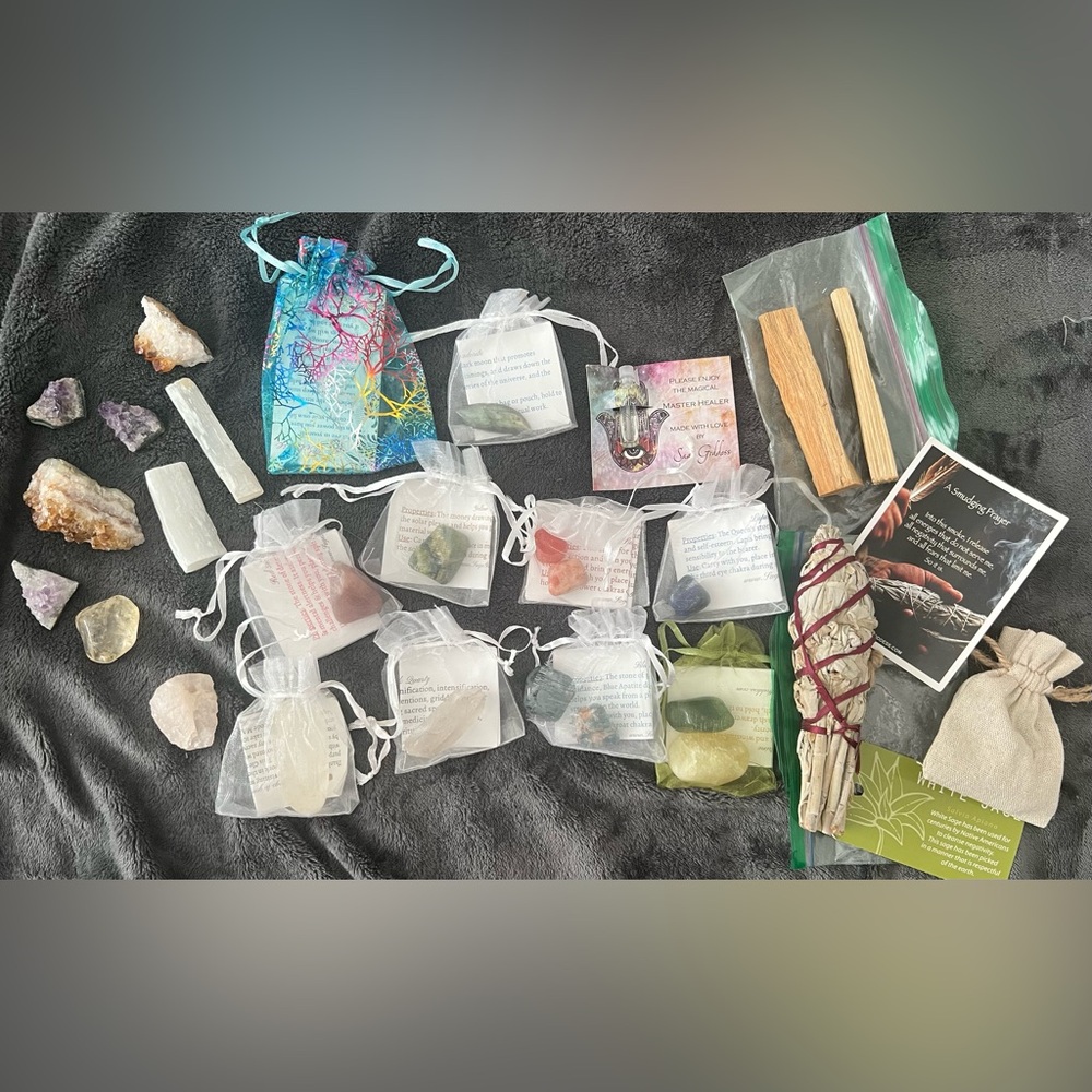 Crystal Lot - Picture 3 of 5